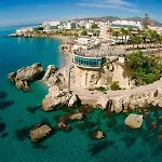 Precioso Con Parking En La Playa De Burriana Nerja