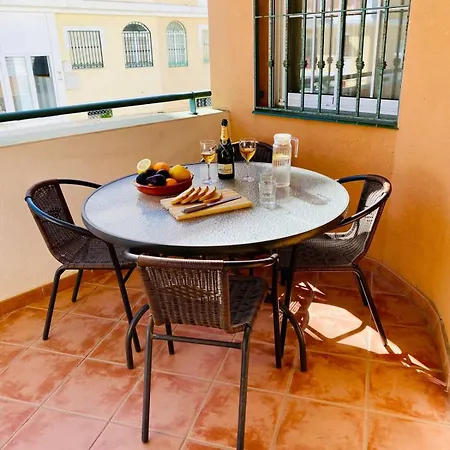 Apartamento Precioso Con Parking En La Playa De Burriana Nerja