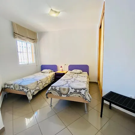 Apartamento Precioso Con Parking En La Playa De Burriana Nerja