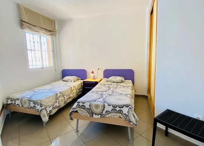 Apartament Precioso Con Parking En La Playa De Burriana Nerja